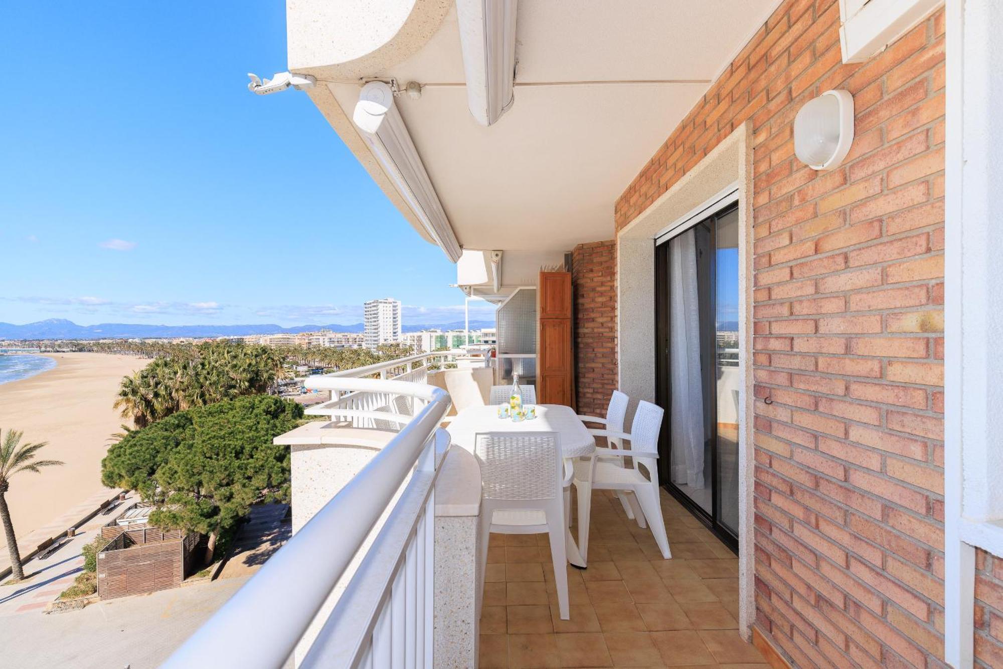 Uhc Santillana Family Complex Salou Exterior photo